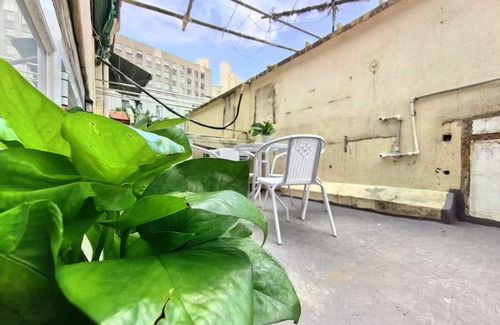 Xuhui Apartment | Shanghai Hills & Aromahome Terrace Loft