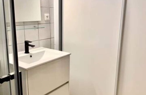 Cite Apartment | Central Narbonne with Rooftop Terrace