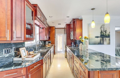 Deerfield Beach Cottage | 3 Mi to Deerfield Beach! Home w/Poolside Oasis!