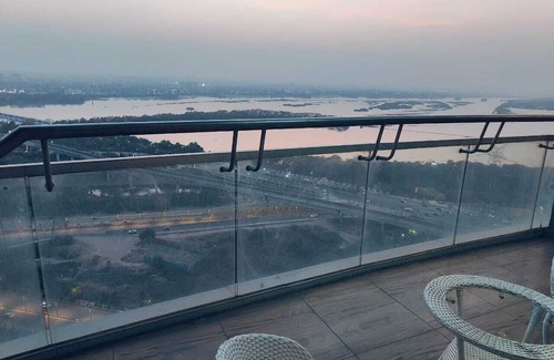 Noida Apartment | Luxury Stay Supernova