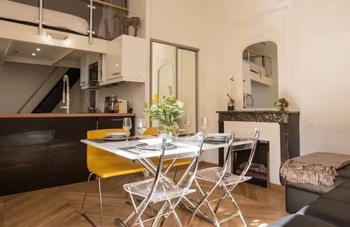 Saint-Gervais Apartment | Le Marais Elegance