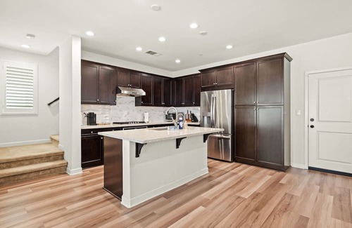 Ontario House | Comfort Style Home Near the Airport