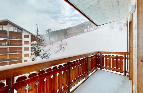 Saint-Pierre-de-Clages Apartment | Amazing Apartment With Parking
