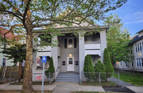 Springfield Apartment | Cozy 2BR Renovated Near Downtown Springfield