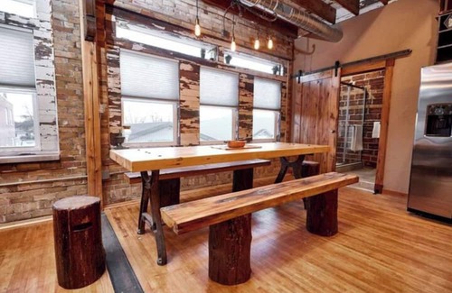 Oconto House | Unique upstairs loft w/industrial design, 3 bed 2 full baths in downtown Oconto