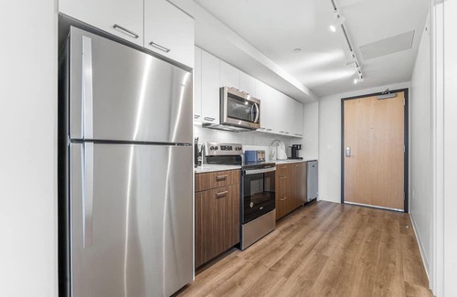 Lower Allston Apartment | Luxury Studio near Harvard 0896
