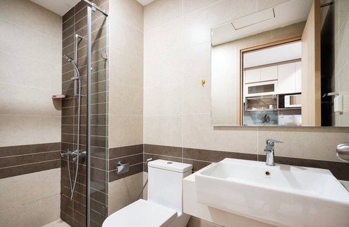 Phuong 8 Apartment | Refined Saigon - Terra Royal Apartment