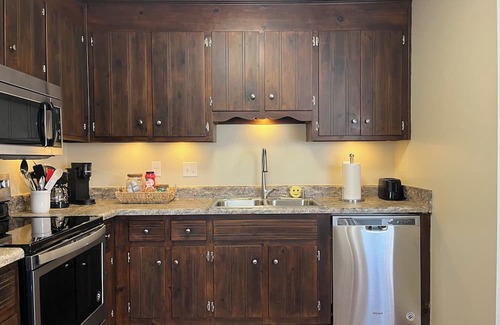 North Chesterfield House | RVA Getaway! Just minutes from downtown Richmond.