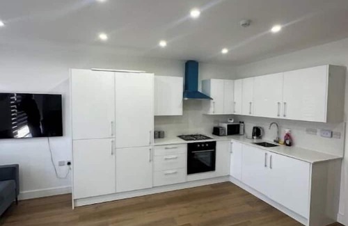 Newham Apartment | Deluxe 1 Bed Apartment in Londonnn