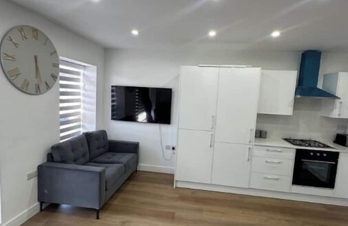 Newham Apartment | Deluxe 1 Bed Apartment in Londonnn