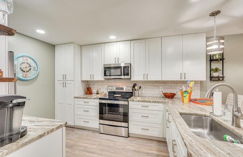 Panama City Beach Condo | Pool & Beach Trolley Access: PCB Resort Condo!