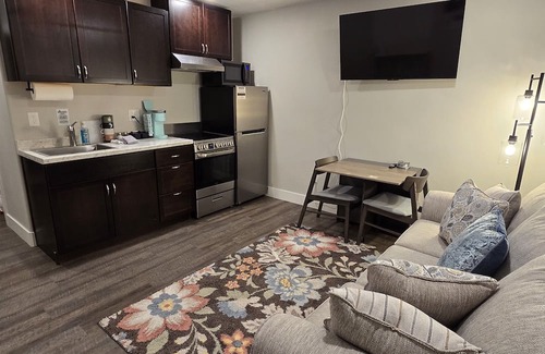 St. George House | NEW Charming 1-bedroom casita in superb St. George with WiFi, AC
