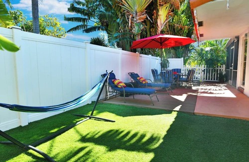 Melaleuca Gardens House | Spacious 4-bedroom house in charming Dania Beach with WiFi, AC Dock Water Access