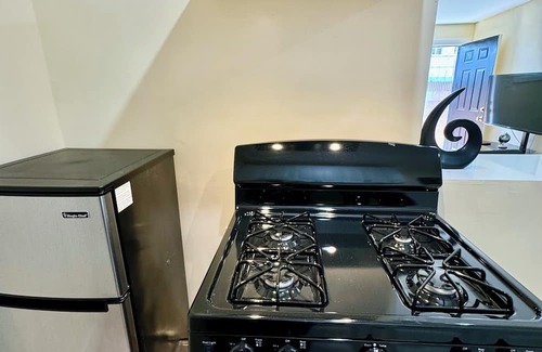 Bell House | Brand New Guesthouse in Cali!