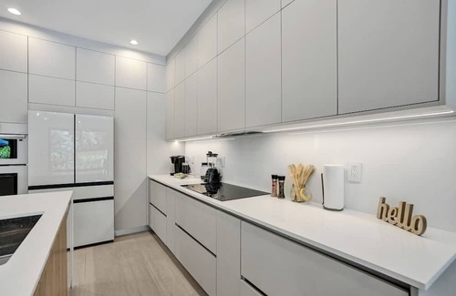 River Oaks House | Heart of Fort Lauderdale Brand New built 10 min to Beach & Las Olas nightlife