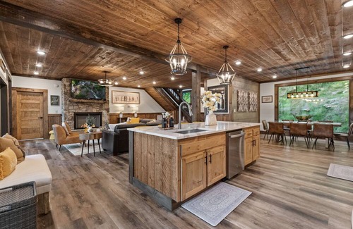 Blue Ridge Cabin | Teresa's River Retreat in Blue Ridge Ga