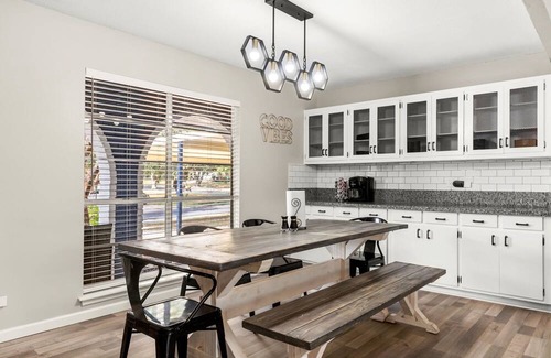 West San Antonio House | Charming 4-bedroom home in San Antonio with Pool, Sunroom, and game room