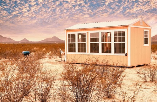 Alpine Cabin | Peach Bungalow Near Big Bend