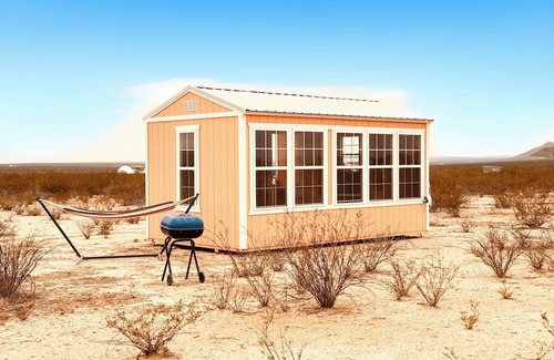 Alpine Cabin | Peach Bungalow Near Big Bend
