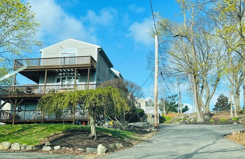 Swampscott House | Vista Del Mar: Charming 4-bedroom house in Swampscott