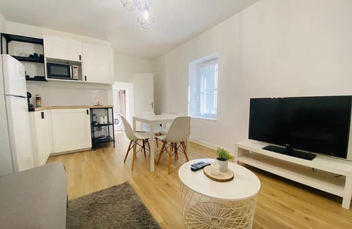 Saint-Serge Apartment | Casa Jardin des Plantes : New flat -Calm