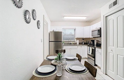 Lake Mann Estates House | 2BR Retreat: Close to Attractions & Free Parking!