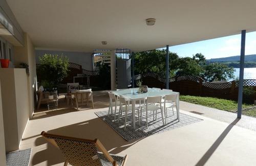 Bilieu Apartment | LAC CASA 60 - gîte with beach and terrace overlooking the lake
