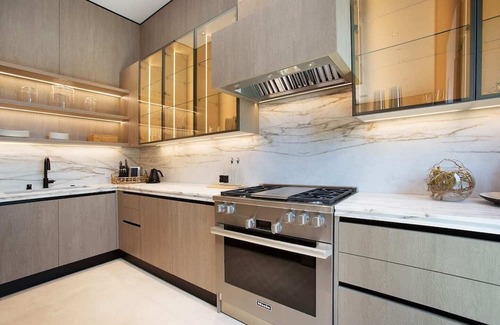 Beverly Hills House | Brand New immaculate modern home with incredible never to be disturbed panoramic views.