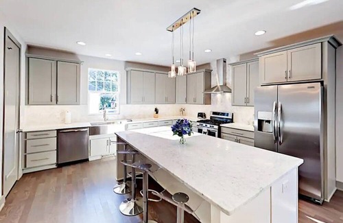 Historic Waverly House | 25% Off Sept 26-28! Perfect Location W/Private Balcony