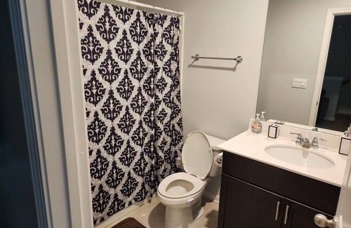 Lilburn House | Charming 3-bedroom townhome in Lilburn with WiFi, AC