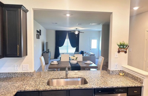Atascocita House | Spacious 5-bedroom house in welcoming Humble… Minutes to AIH Airport!