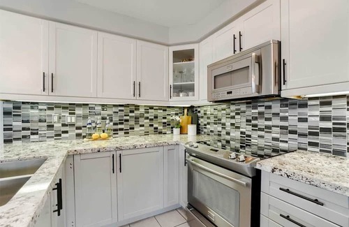 Halton Regional Municipality House | Stylish with outdoor hot tub - Golf and Ski