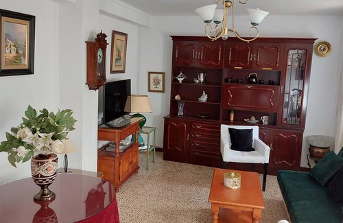 Setenil de las Bodegas House | Country House 'Casa Rural Bellavista' with Mountain View, Private Terrace and Wi-Fi