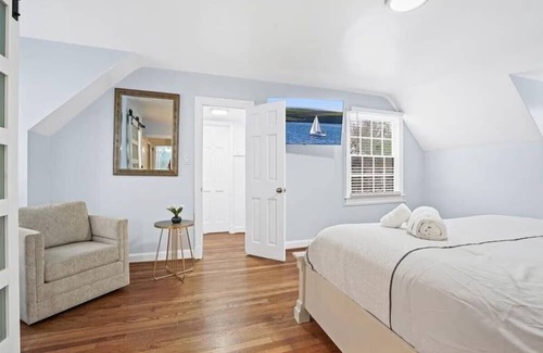 Bethesda House | Charming 3-bedroom house with AC and WiFi in Bethesda