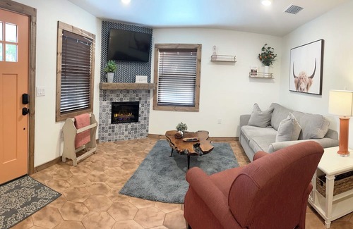 Brooksville House | 2-bedroom townhome in charming Brooksville with AC, WiFi. Enjoy your stay