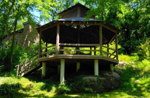 North Raleigh Condo | Serene Condo on Neuse River