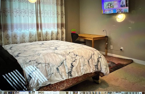Rancho Cucamonga House | Spacious room of 6-bedroom in brilliant Rancho Cucamonga with AC, WiFi