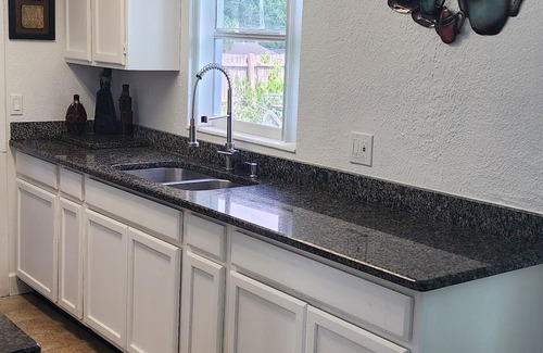 Northwest Orlando House | Spacious home with extra large pool, water falls and centraly located.nn