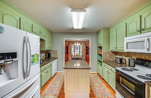 Marietta House | Riverfront Retreat: 1 Mi to Jones Gap State Park!