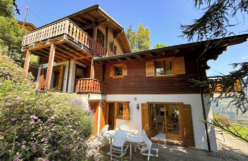 Heremence Ski Chalet | Chalet La Madelon - Ideal for large families