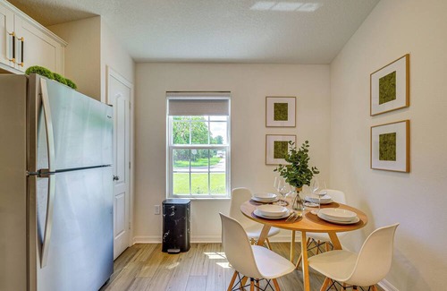 Ocala House | Modern Ocala Retreat - 24 Mi to Rainbow Springs!
