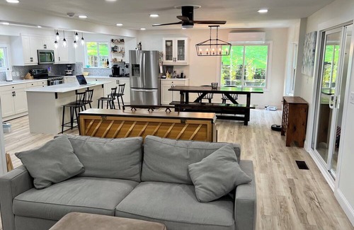 Dowagiac House | Peaceful & relaxing house by the lake.