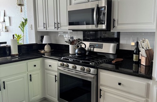 Folsom House | 3-bedroom boutique home in Empire Ranch