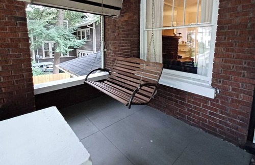 Crescent Hill House | Cozy home in Crescent Hill
