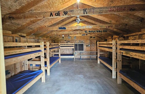Columbia City RV Rental | Tranquil campground with WiFi in Columbia City