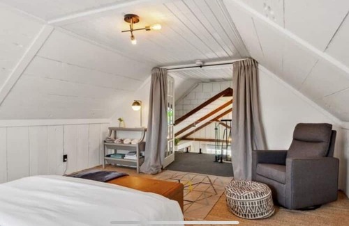 Buchanan Other | Quiet and Peaceful. Unique and Secluded Farmhouse Near Lake Michigan.