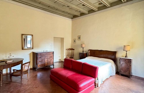 Porrena Apartment | Relaxation surrounded by greenery, in the heart of a medieval village