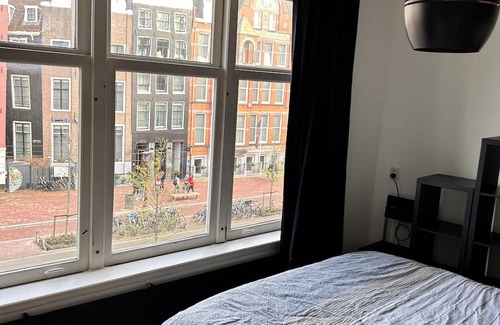 Binnenstad House | In the Heart of the Center, Opposite Dam Square