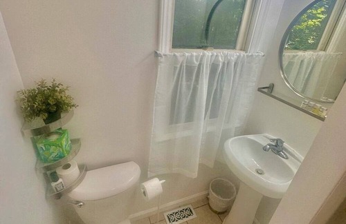 Hillsborough Apartment | Woodland Haven only five minutes from historic downtown Hillsborough!
