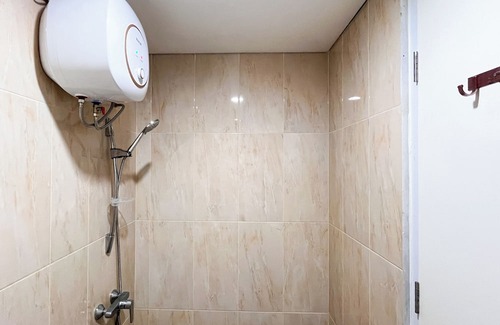 Biringkanya Apartment | Modern Studio (No Kitchen) At Tamansari Skylounge Makassar